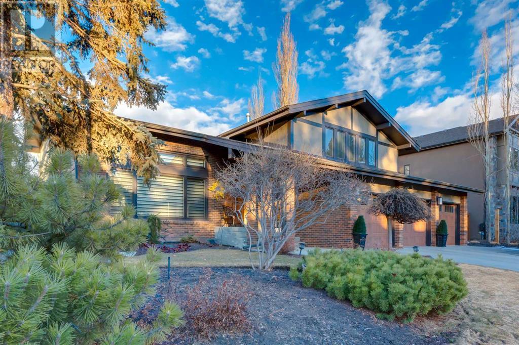 Property at 36 Baycrest Place SW image 3