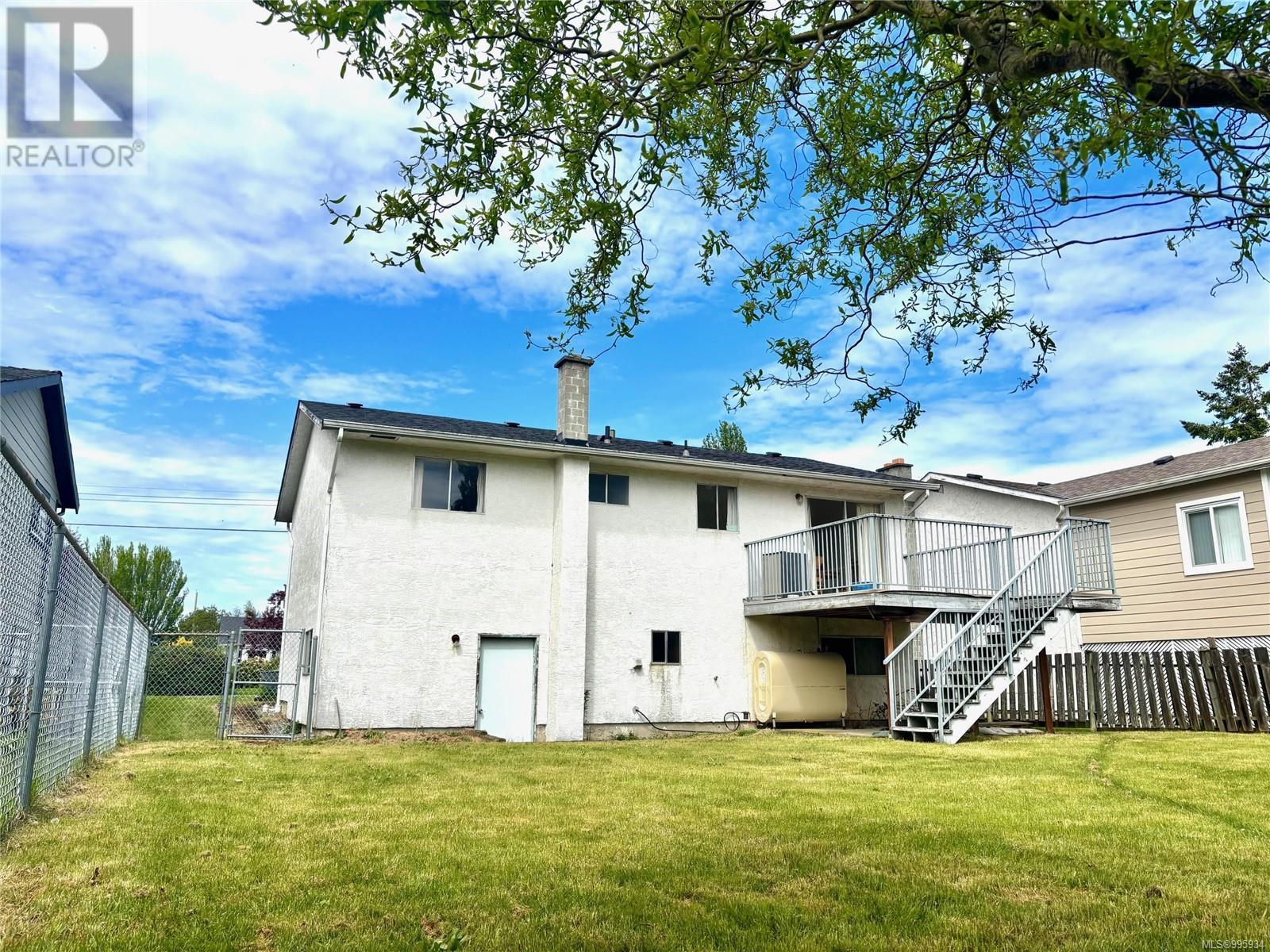 Property at 2199 BRADFORD Ave image 4