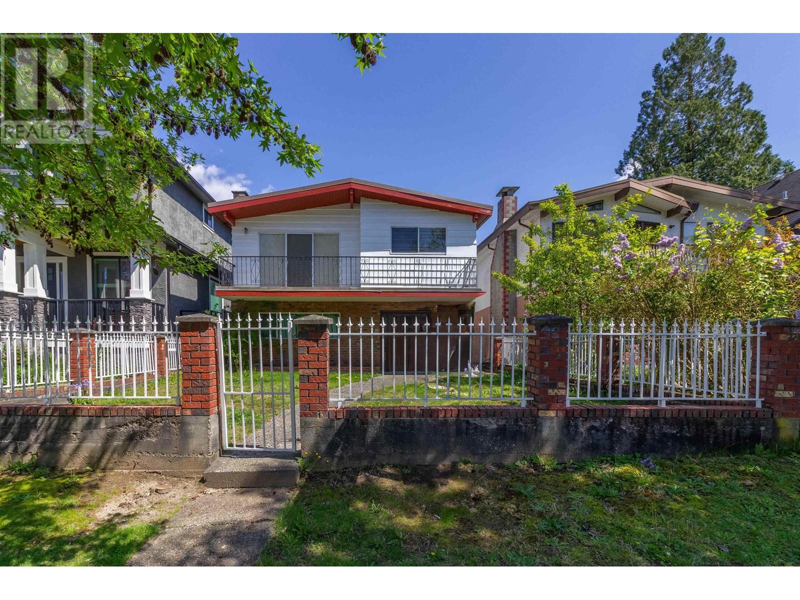 1260 ROSSLAND STREET, Vancouver, British Columbia