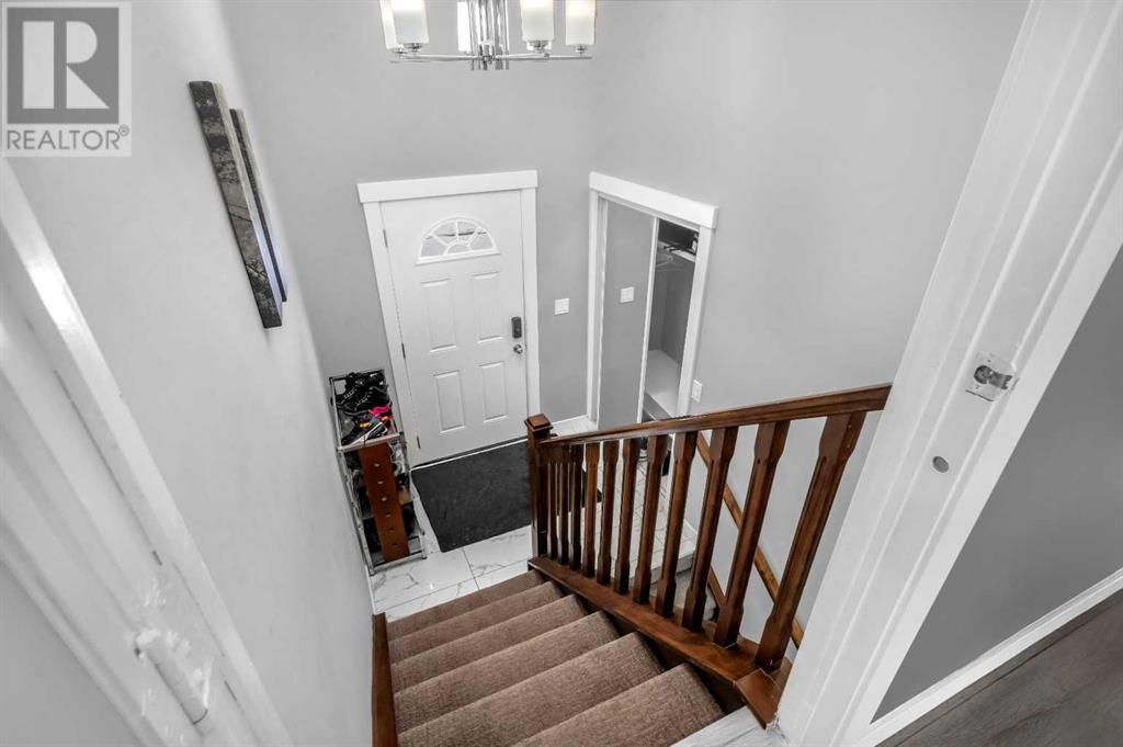 628 Maidstone Drive Ne, Calgary, Alberta  T2A 4B7 - Photo 5 - A2213806