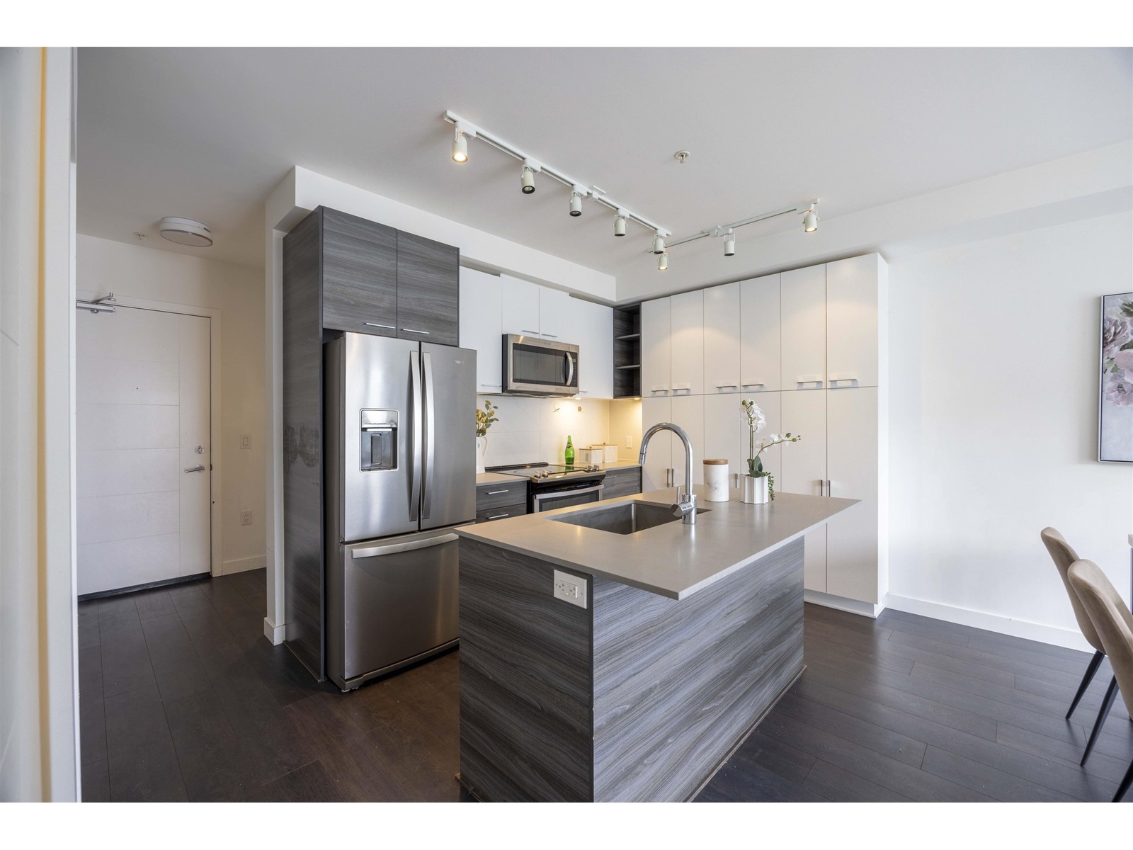 405 13963 105 Boulevard, Surrey, British Columbia  V3T 0M9 - Photo 5 - R2998452