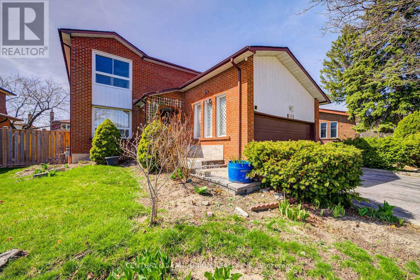 183 Willowbrook Road, Markham, Ontario  L3T 5L5 - Photo 2 - N12126314