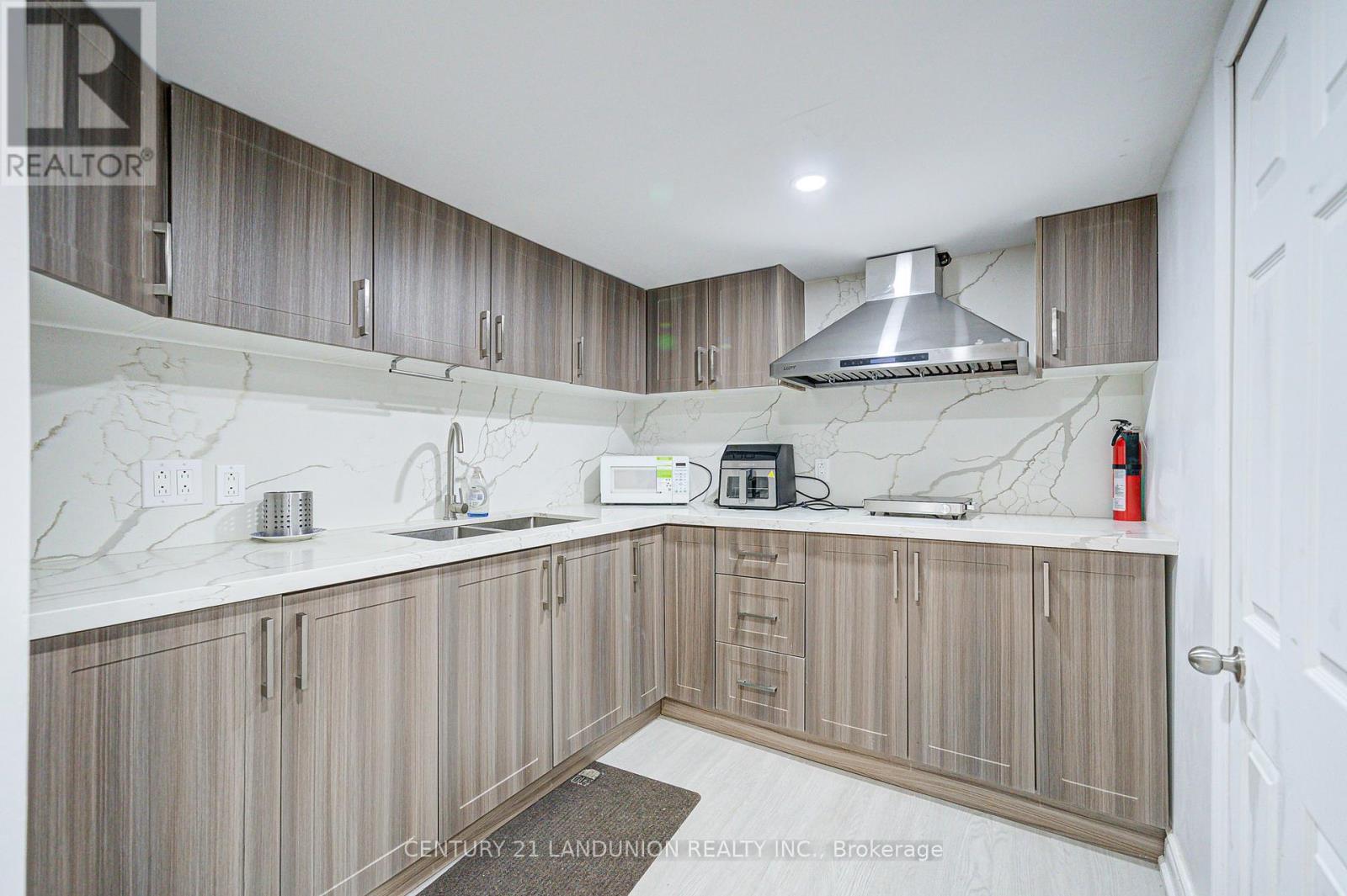 183 Willowbrook Road, Markham, Ontario  L3T 5L5 - Photo 32 - N12126314
