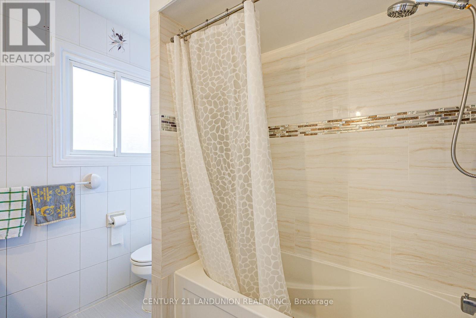 183 Willowbrook Road, Markham, Ontario  L3T 5L5 - Photo 39 - N12126314