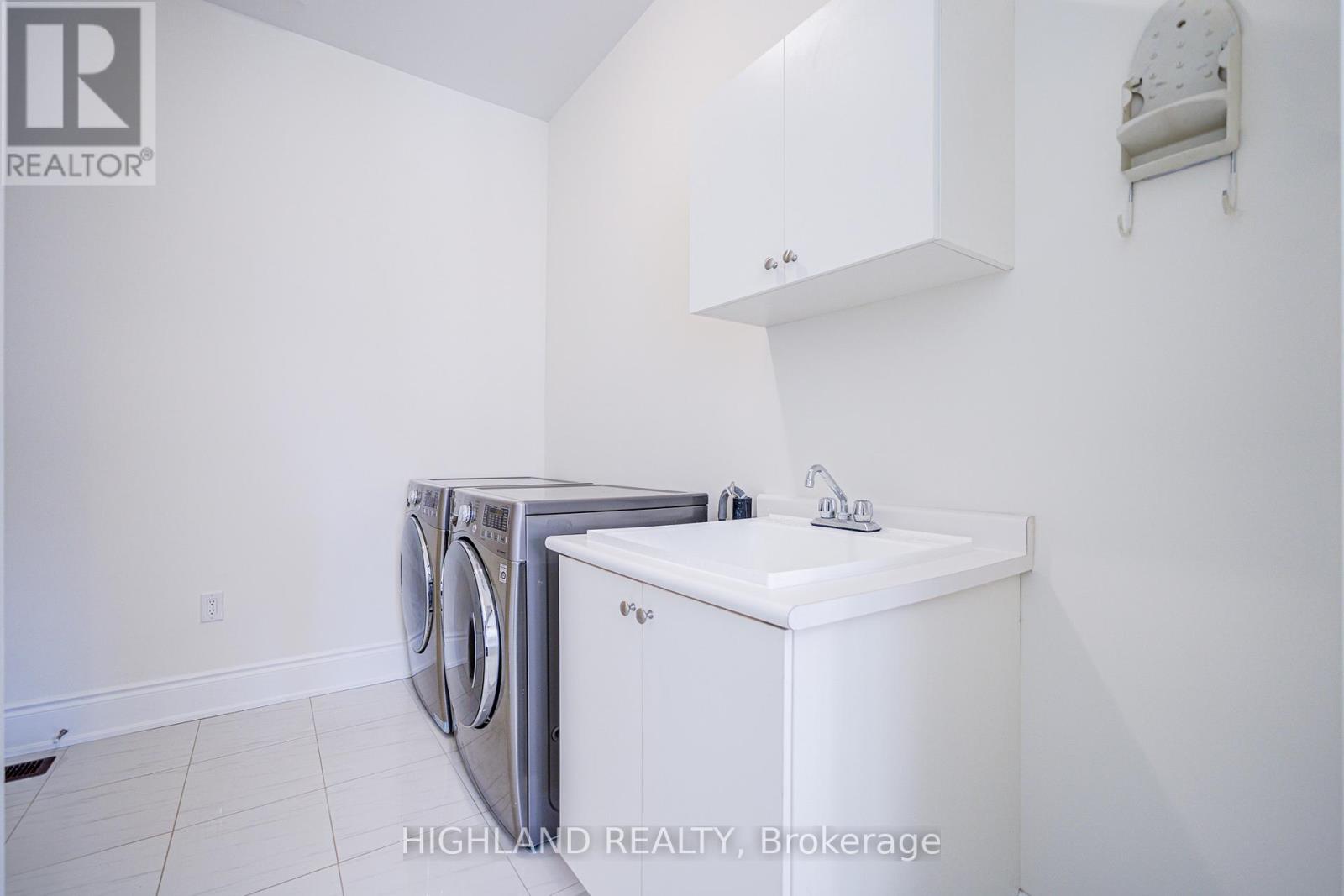3143 William Rose Way, Oakville, Ontario  L6H 0T1 - Photo 19 - W12126313