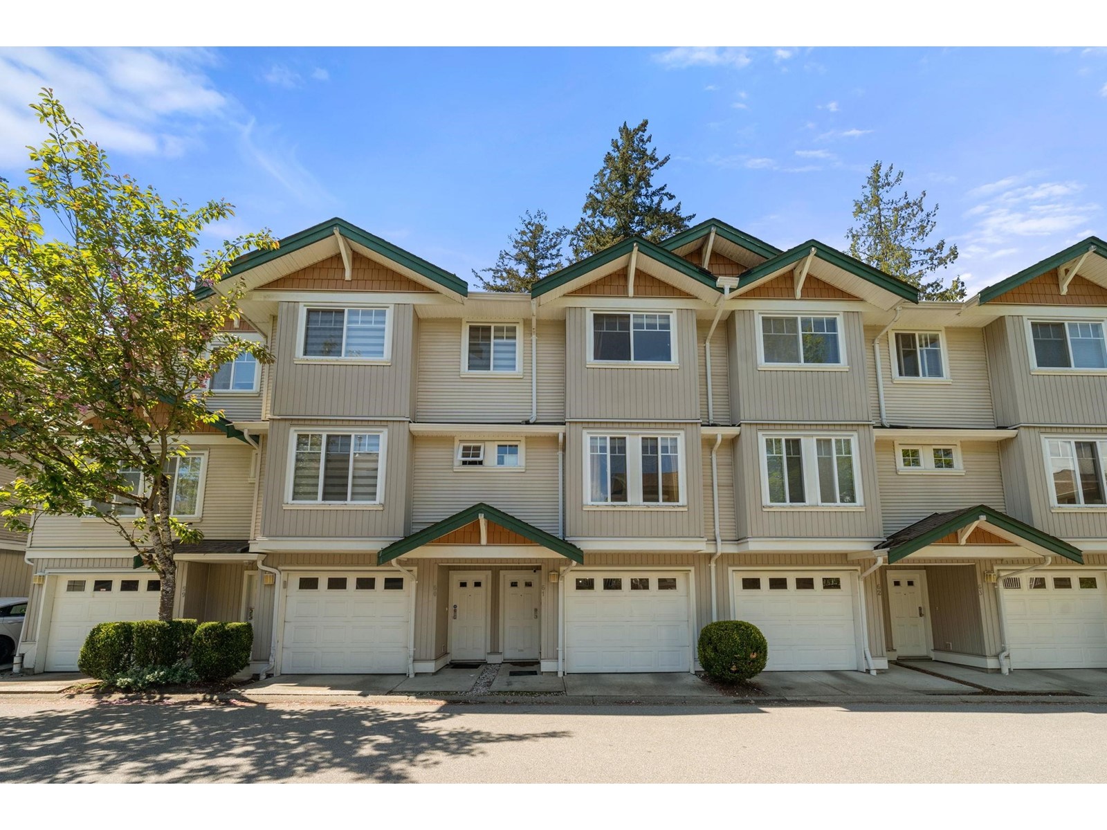 61 12711 64 AVENUE, Surrey, British Columbia