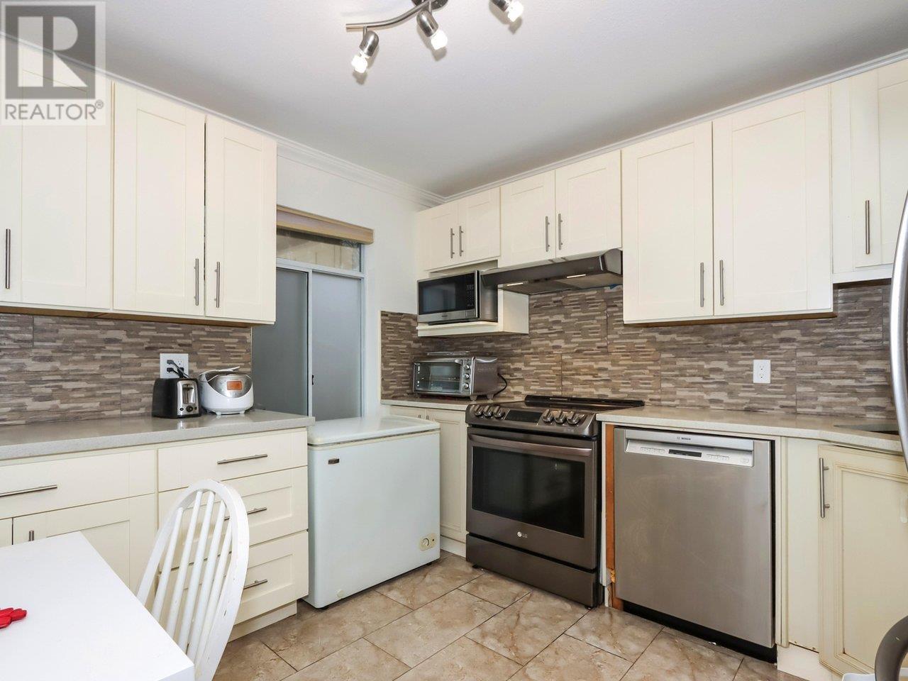 37 7188 Edmonds Street, Burnaby, British Columbia  V3N 4X6 - Photo 14 - R2988241