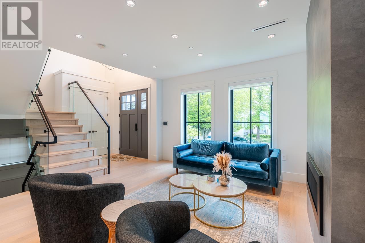 116 E 39th Avenue, Vancouver, British Columbia  V5W 1J8 - Photo 4 - R2998605