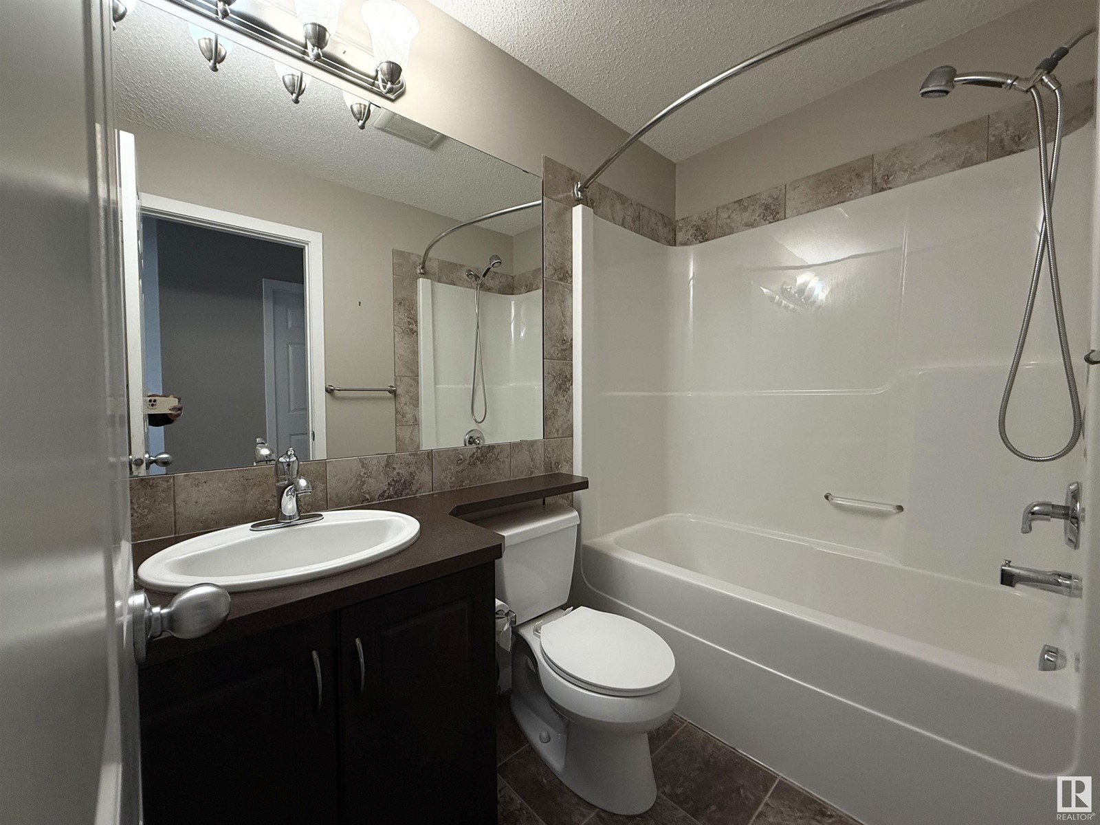 2253 Austin Wy Sw, Edmonton, Alberta  T6W 0L2 - Photo 8 - E4434660