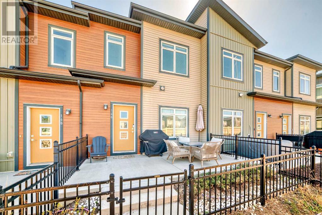 146 Sage Bluff Circle NW, calgary, Alberta