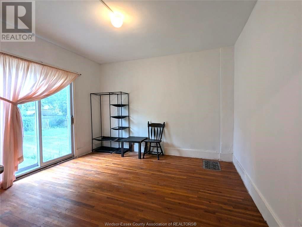 720 Partington Avenue, Windsor, Ontario  N9B 2N7 - Photo 3 - 25011193