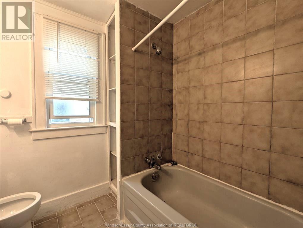 720 Partington Avenue, Windsor, Ontario  N9B 2N7 - Photo 10 - 25011193