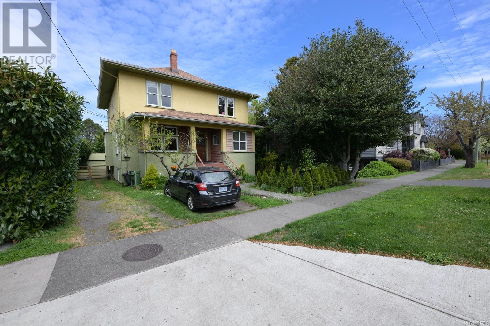 1138 Oxford St, victoria, British Columbia