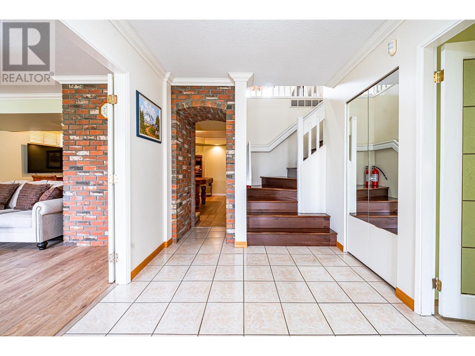 4130 Russell Court, North Vancouver, British Columbia  V7G 2C5 - Photo 24 - R2998588
