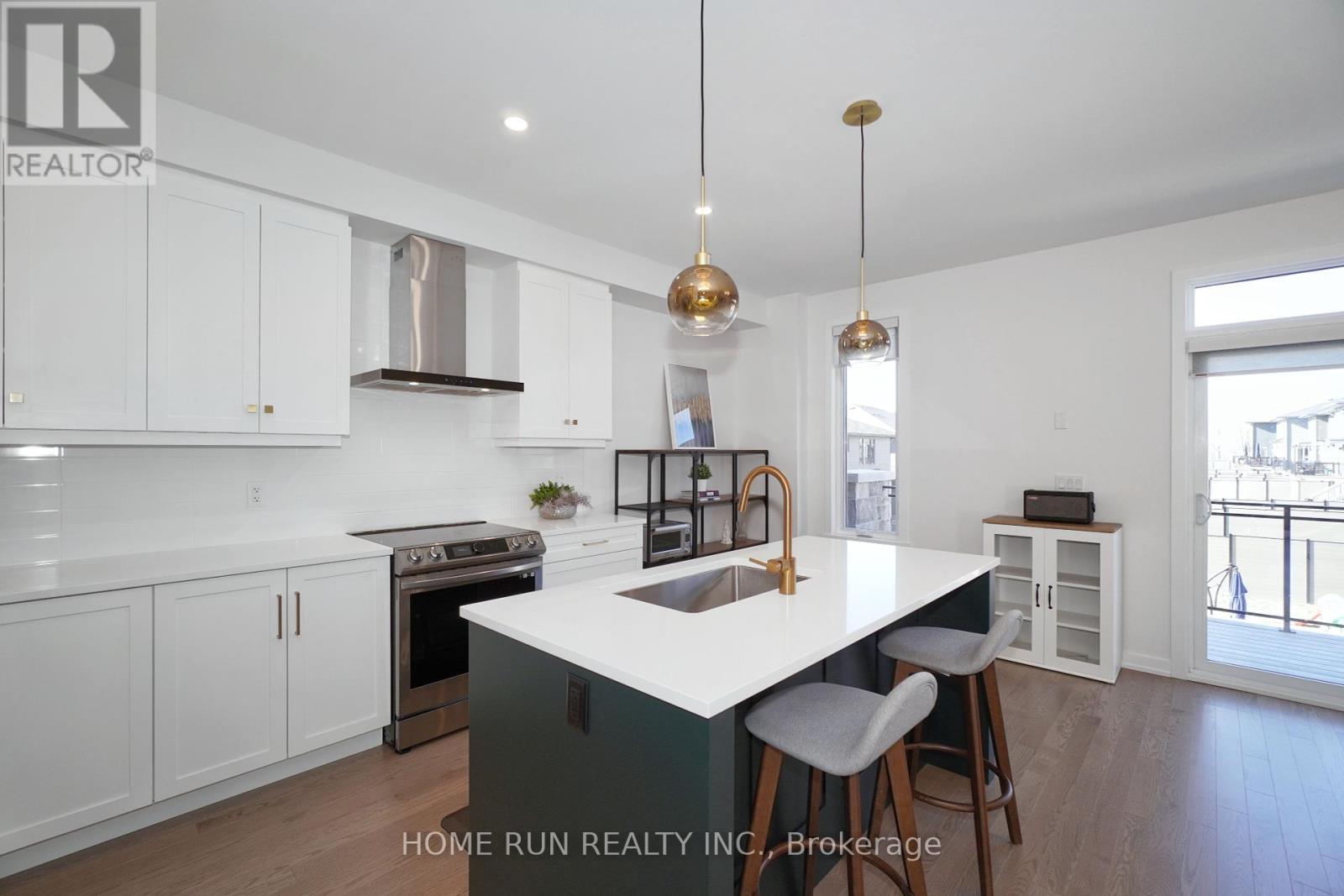 1409 Hemlock Road, Ottawa, Ontario  K1K 5A2 - Photo 13 - X12126316