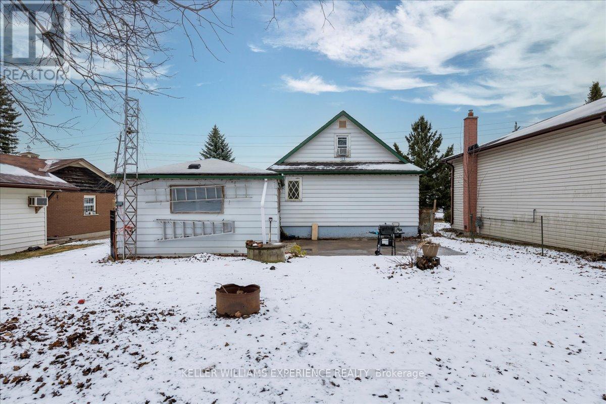 116 Huronia Road, Barrie, Ontario  L4N 4E9 - Photo 28 - S12044075