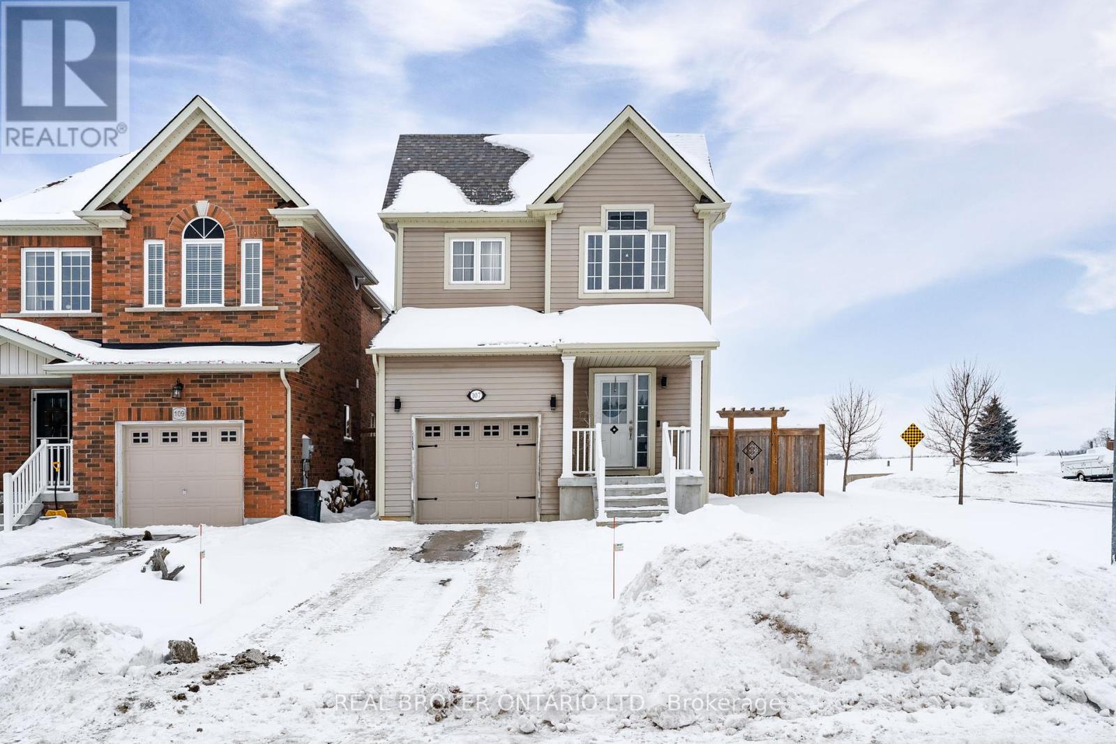 107 COURTNEY STREET, Centre Wellington, Ontario