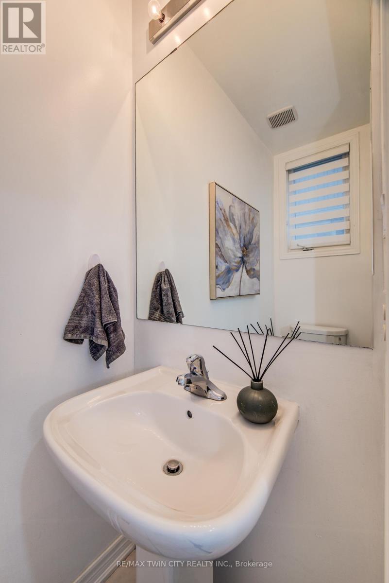 991 Hannah Avenue S, North Perth (Listowel), Ontario  N4W 0H6 - Photo 21 - X12086613