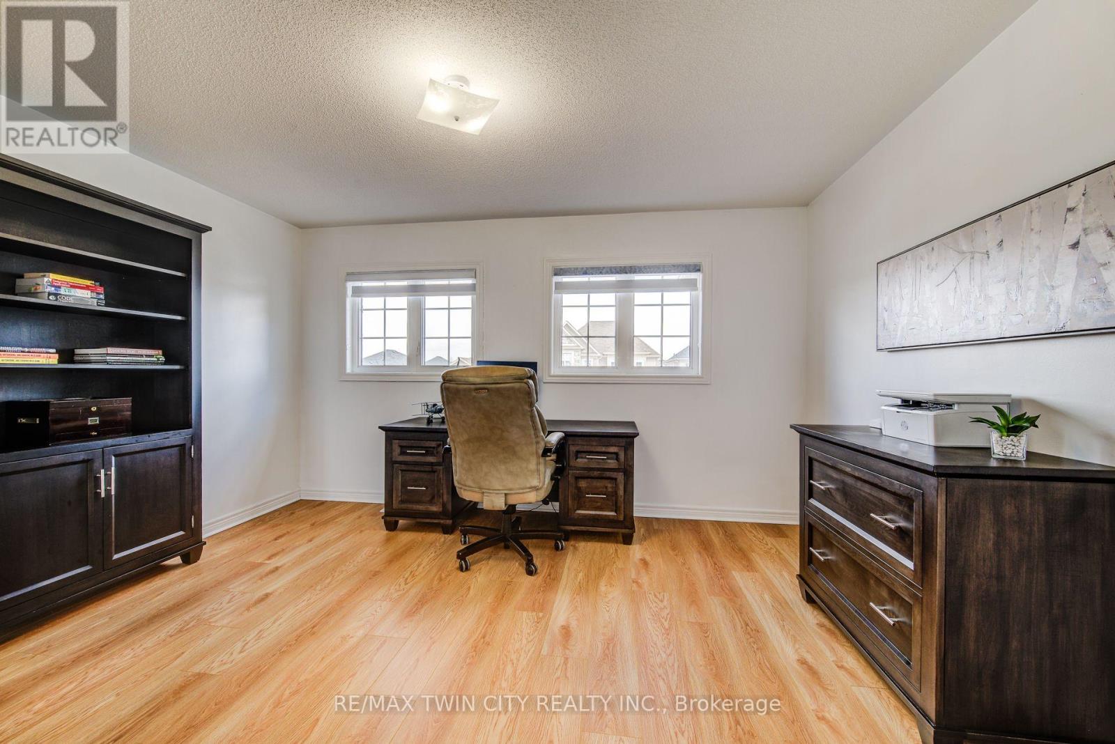 991 Hannah Avenue S, North Perth (Listowel), Ontario  N4W 0H6 - Photo 26 - X12086613