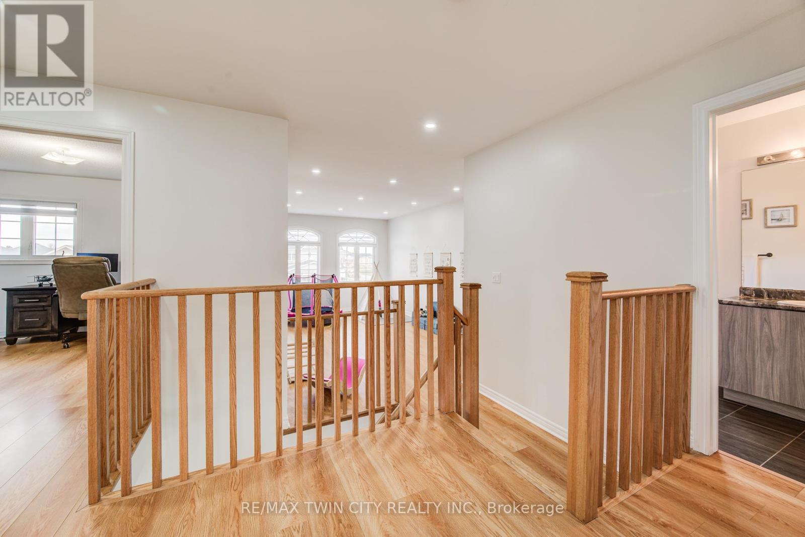 991 Hannah Avenue S, North Perth (Listowel), Ontario  N4W 0H6 - Photo 24 - X12086613