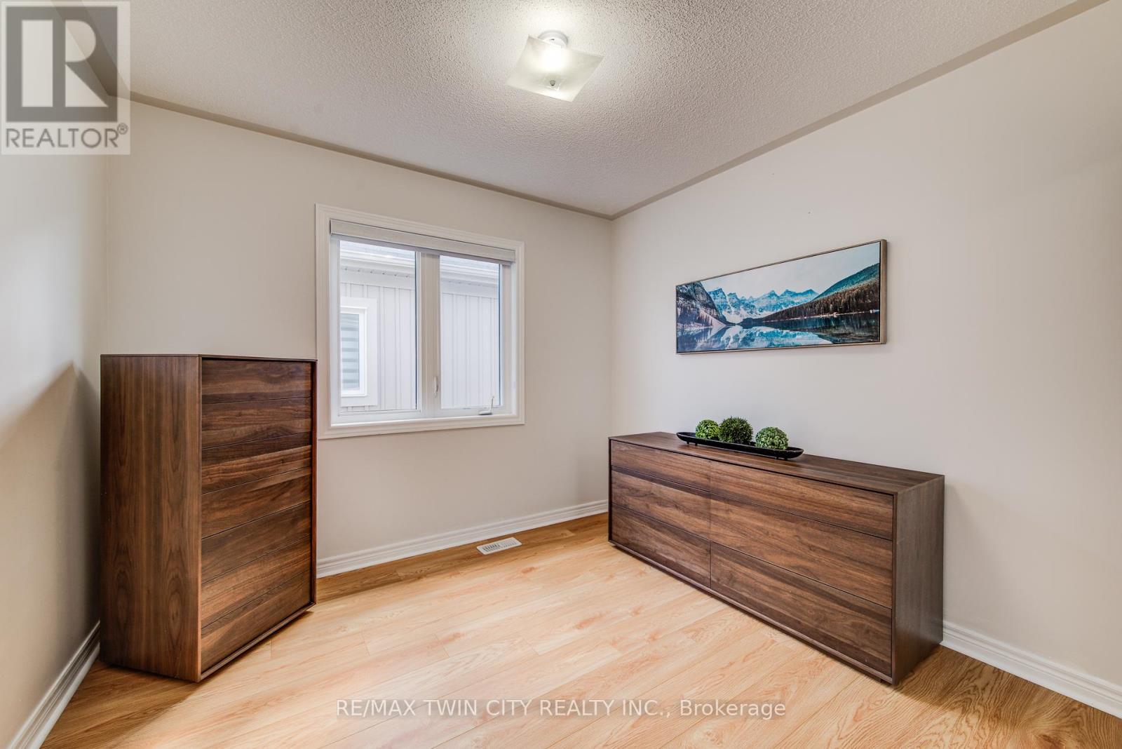991 Hannah Avenue S, North Perth (Listowel), Ontario  N4W 0H6 - Photo 29 - X12086613