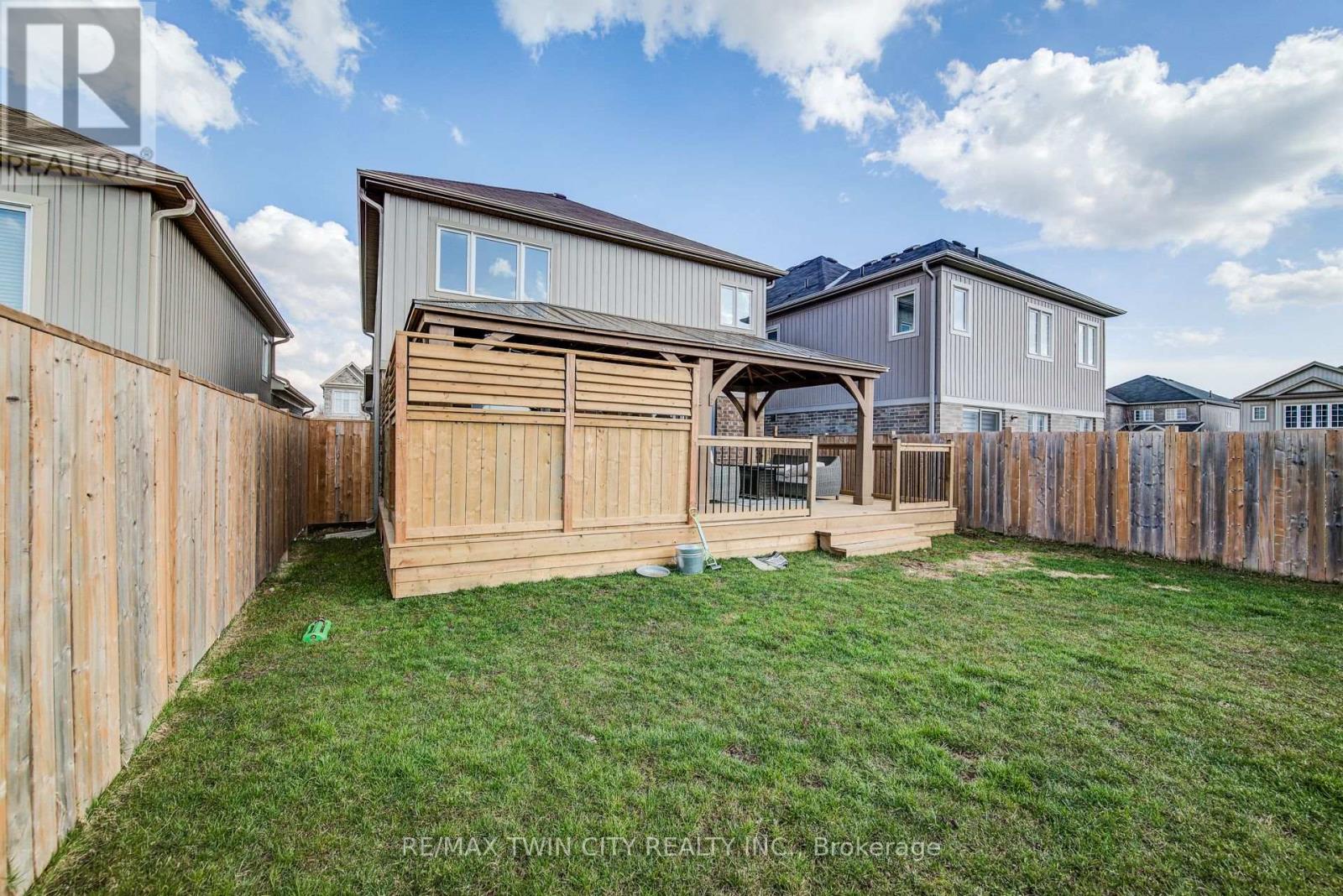 991 Hannah Avenue S, North Perth (Listowel), Ontario  N4W 0H6 - Photo 45 - X12086613
