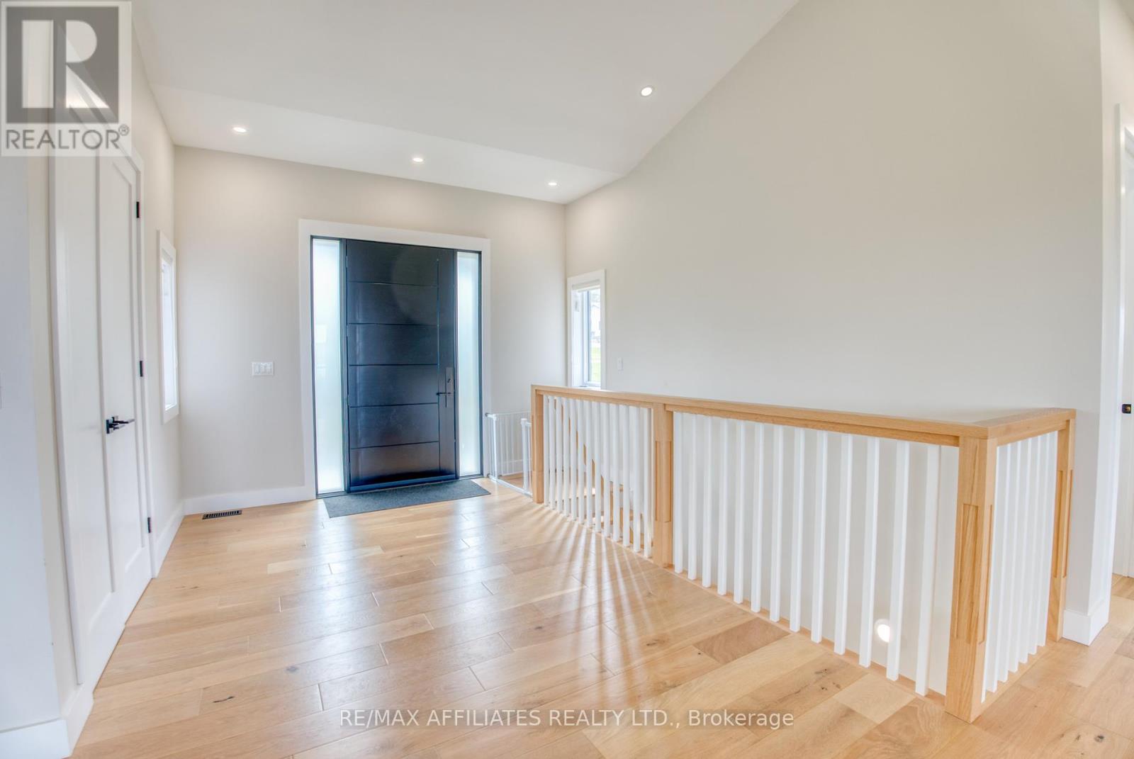 48 Trotters Lane, Rideau Lakes, Ontario  K0G 1X0 - Photo 5 - X12126366