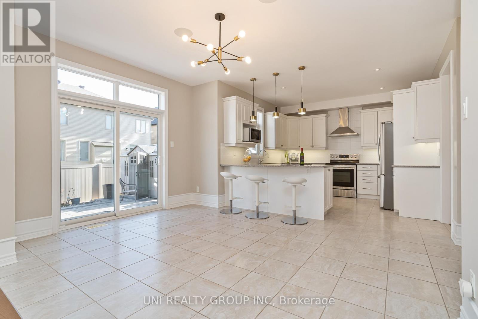172 Cambie Road, Ottawa, Ontario  K1X 0A7 - Photo 17 - X12126374