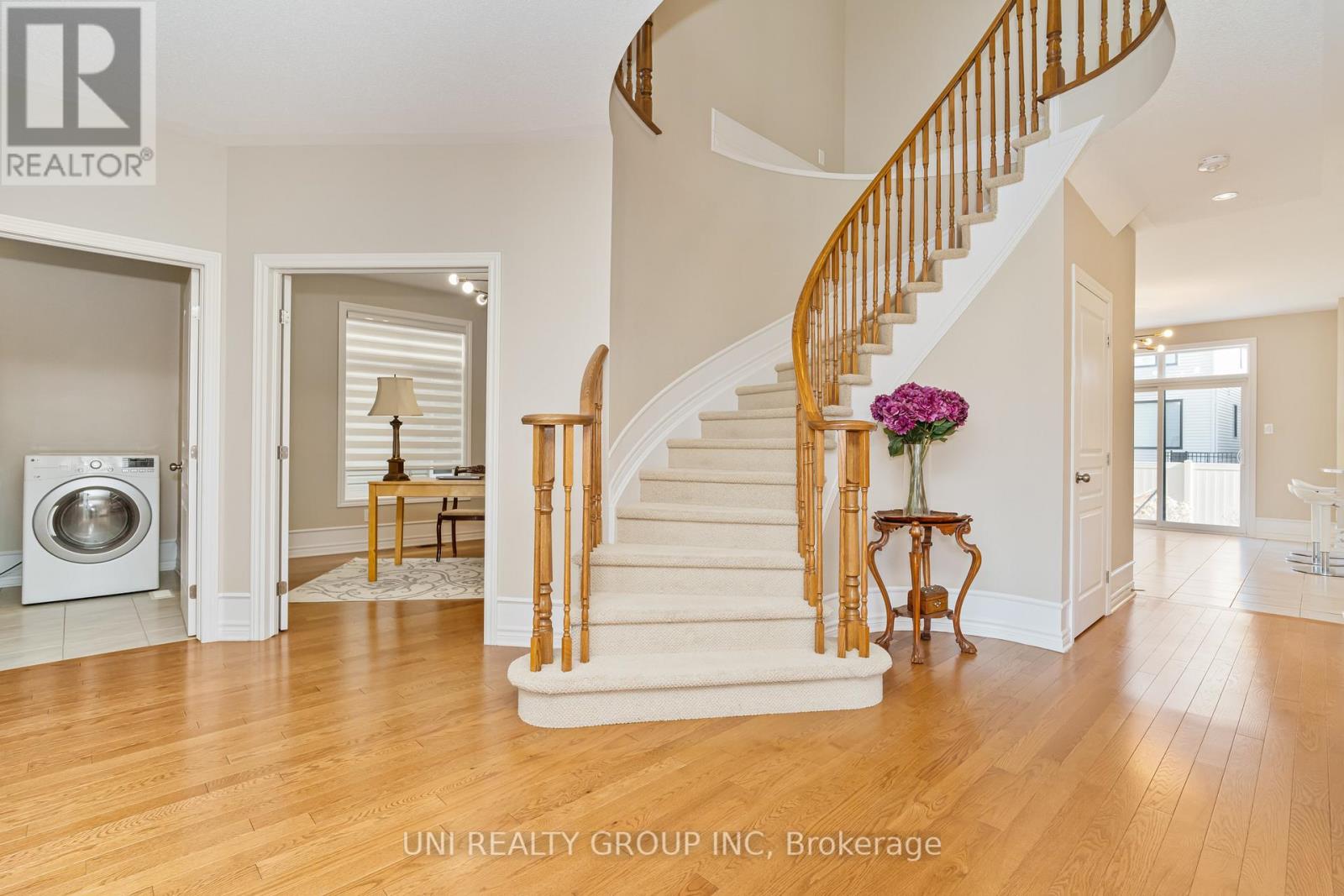 172 Cambie Road, Ottawa, Ontario  K1X 0A7 - Photo 24 - X12126374