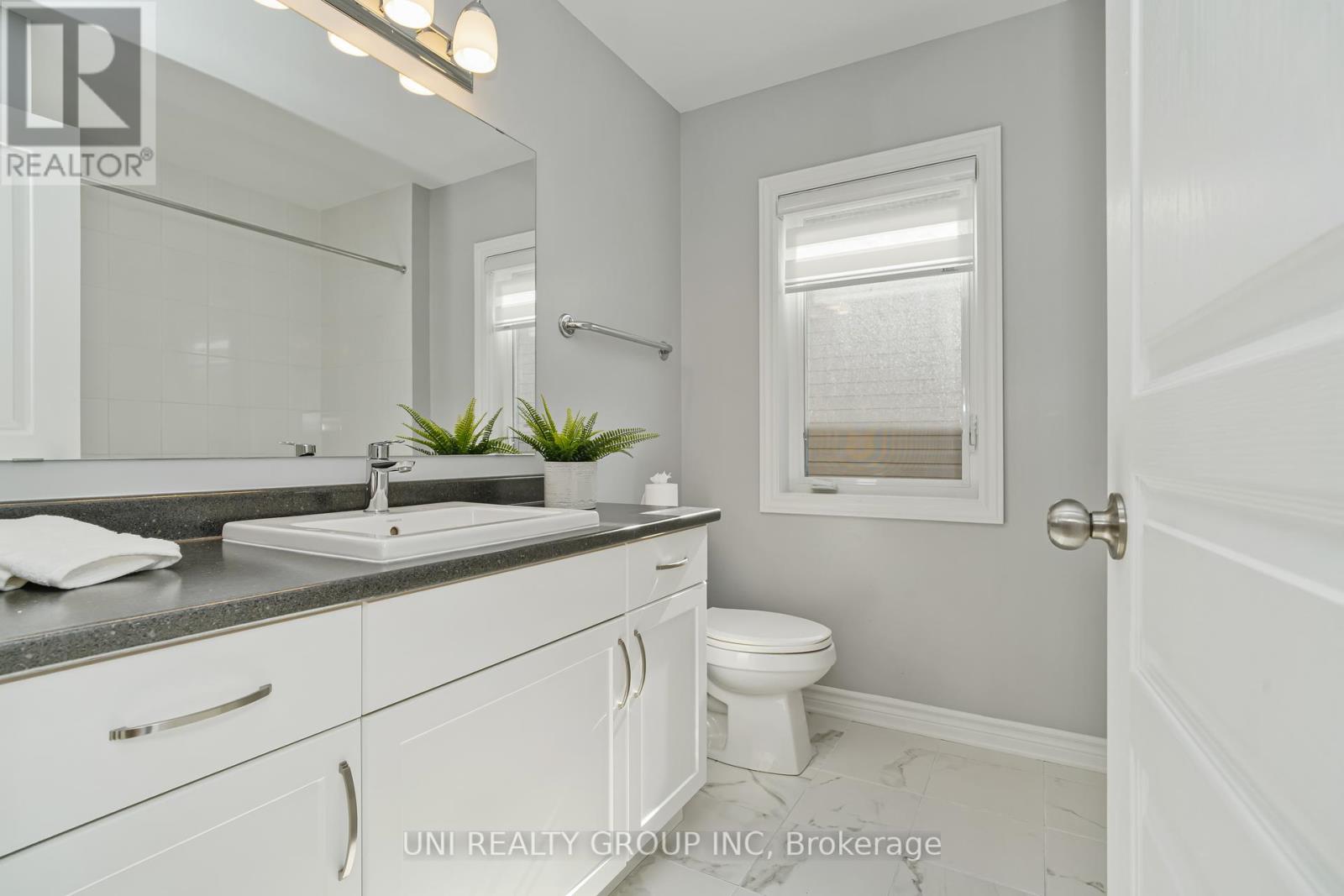 172 Cambie Road, Ottawa, Ontario  K1X 0A7 - Photo 39 - X12126374