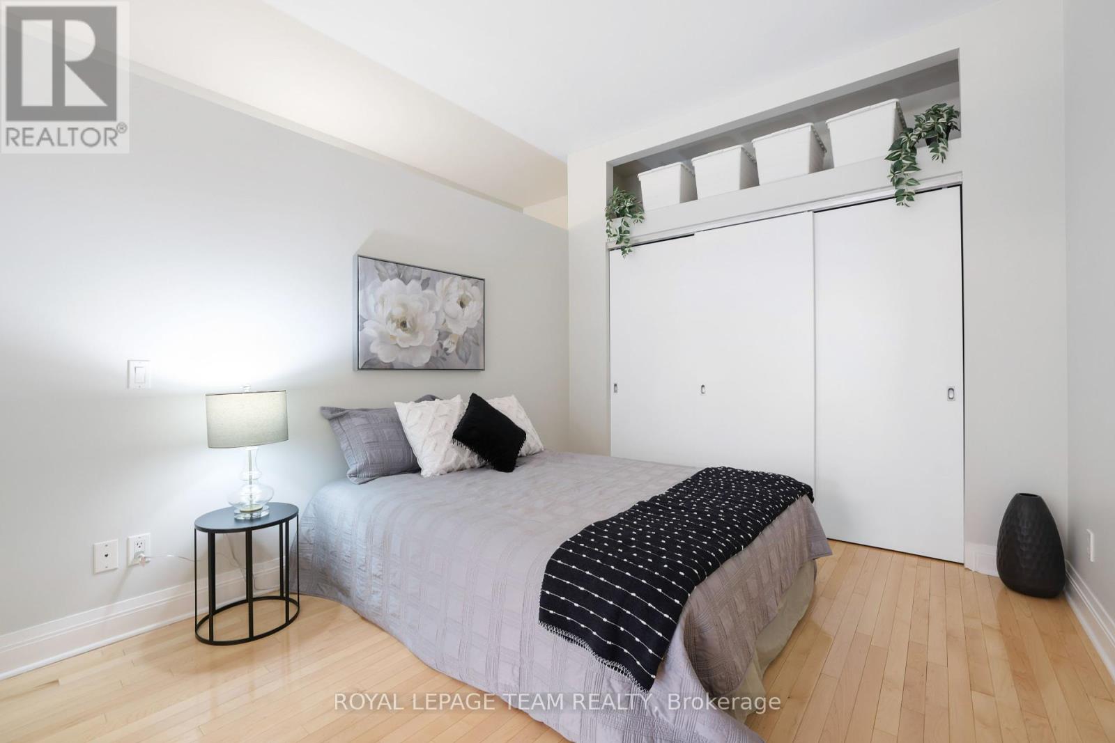 203 - 300 Powell Avenue, Ottawa, Ontario  K1S 5T3 - Photo 15 - X12126390