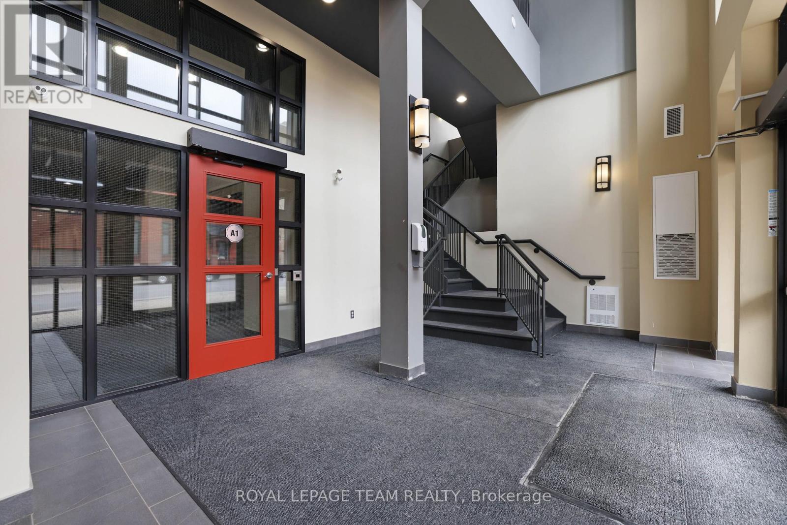 203 - 300 Powell Avenue, Ottawa, Ontario  K1S 5T3 - Photo 25 - X12126390
