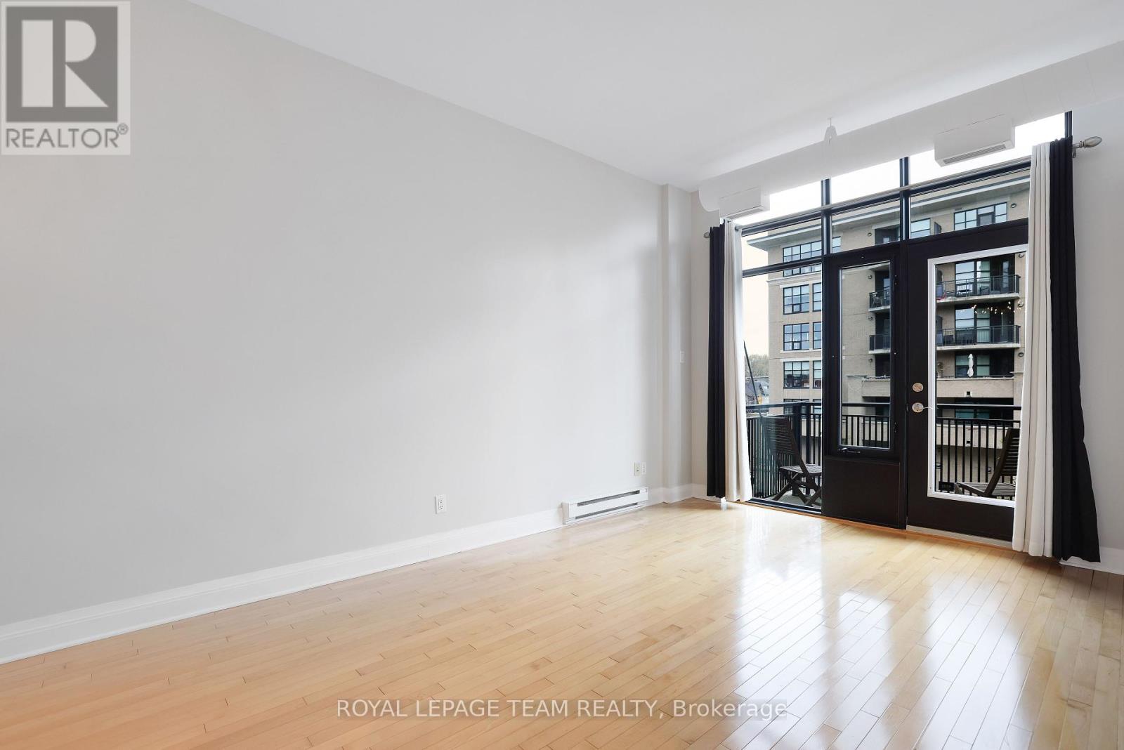 203 - 300 Powell Avenue, Ottawa, Ontario  K1S 5T3 - Photo 8 - X12126390