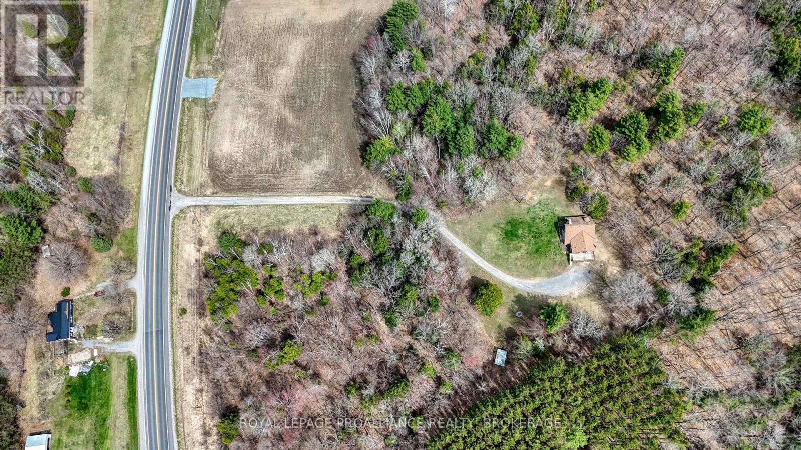 7558 Highway 38, South Frontenac, Ontario  K0H 2W0 - Photo 3 - X12126389