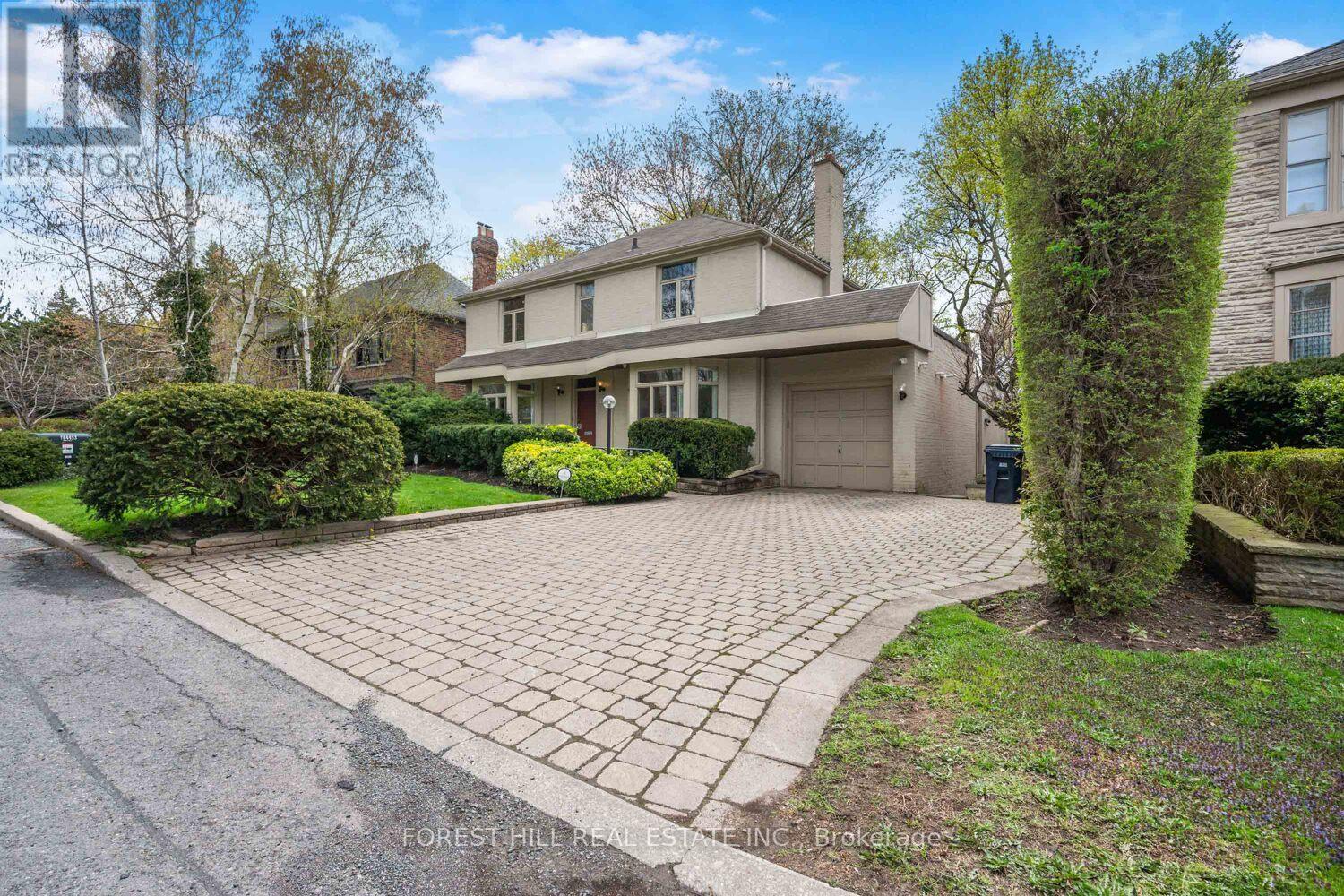 192 Old Forest Hill Road, Toronto, Ontario  M6C 2G9 - Photo 2 - C12126385