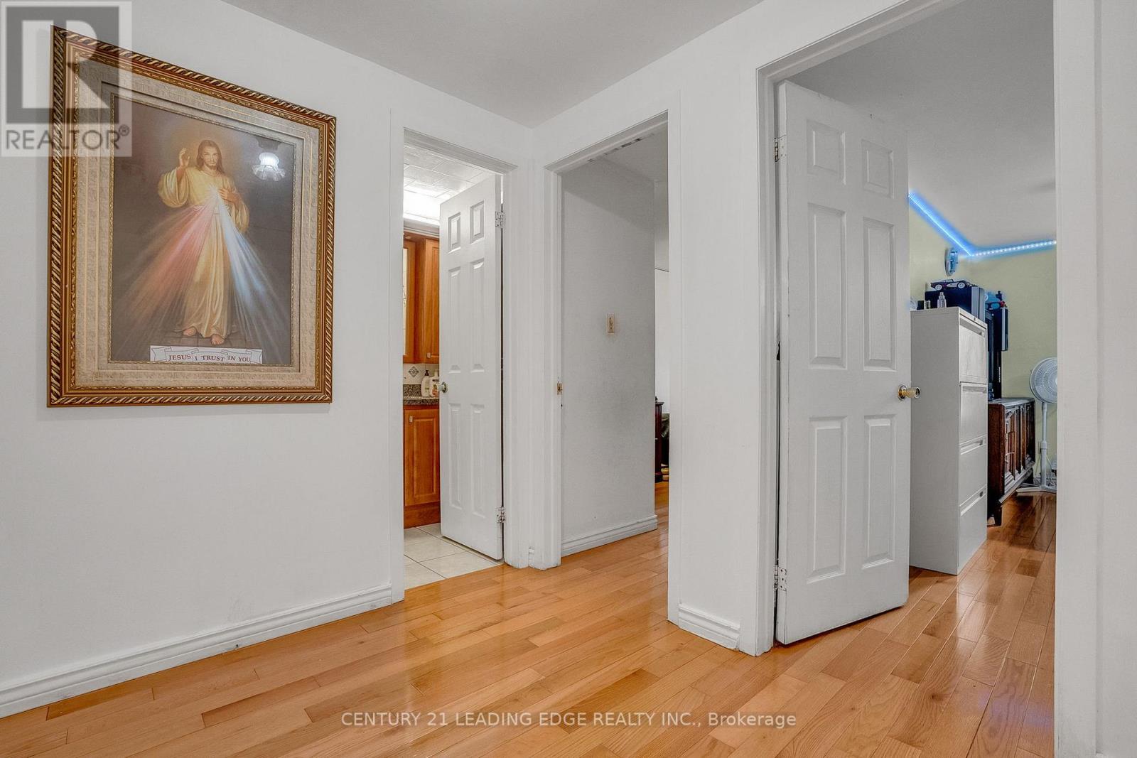 27 Bradstone Square, Toronto, Ontario  M1B 1W1 - Photo 13 - E12126337