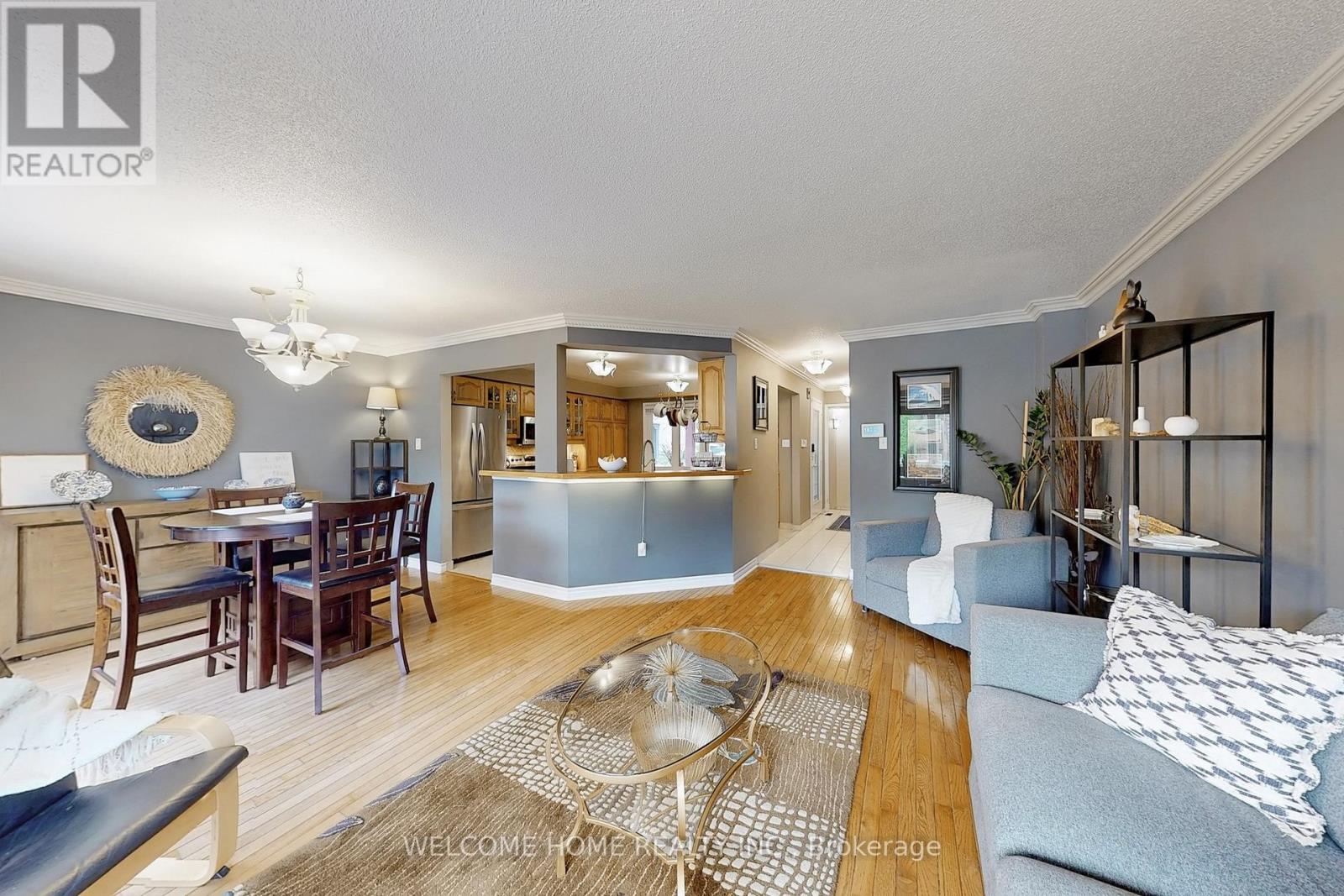 Property at 6079 LEESIDE CRESCENT image 4