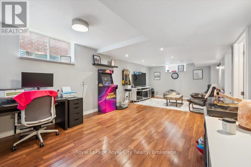 183 Watson Road, Guelph, Ontario  N1E 0C2 - Photo 26 - X12126178