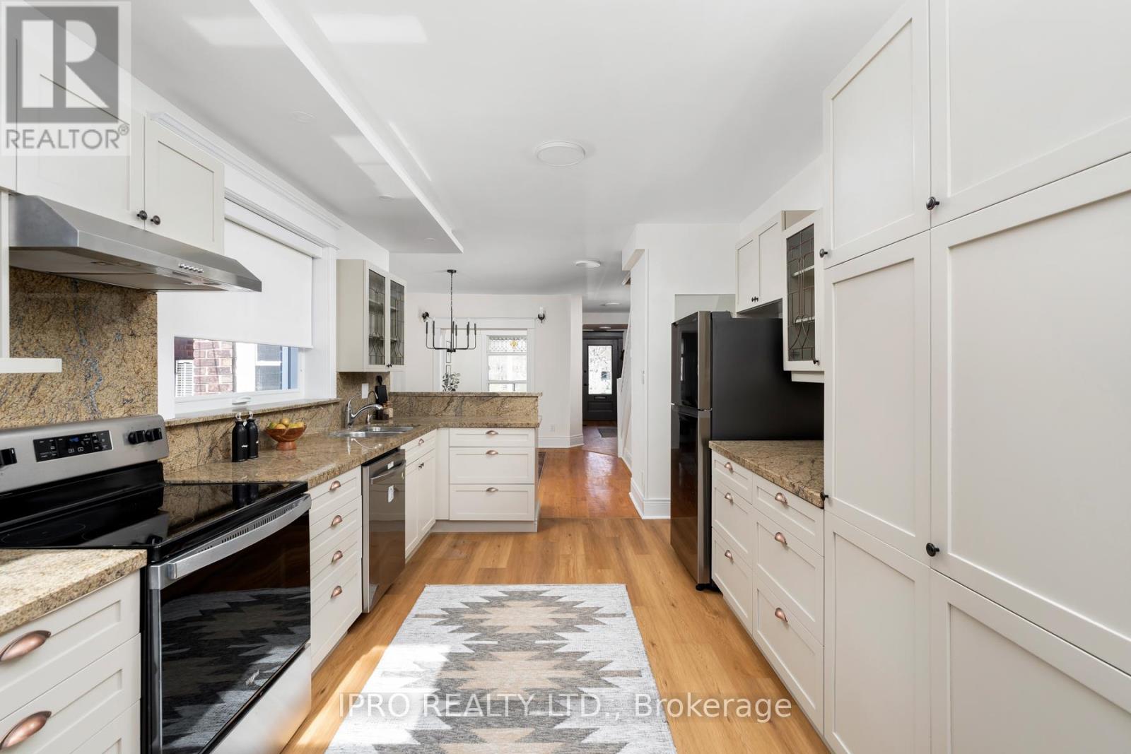 768 Logan Avenue, Toronto, Ontario  M4K 3C8 - Photo 23 - E12123742