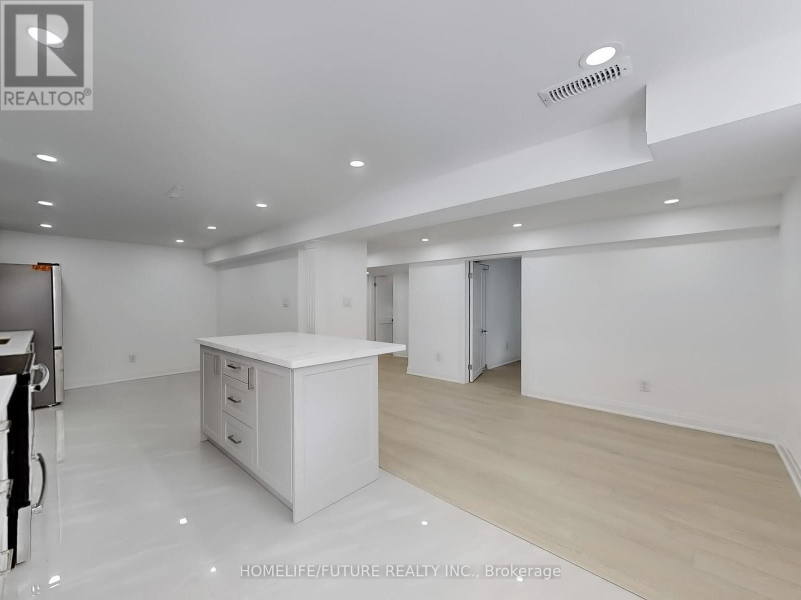 1672 Beaton Way, Pickering, Ontario  L1X 1X5 - Photo 37 - E12126128