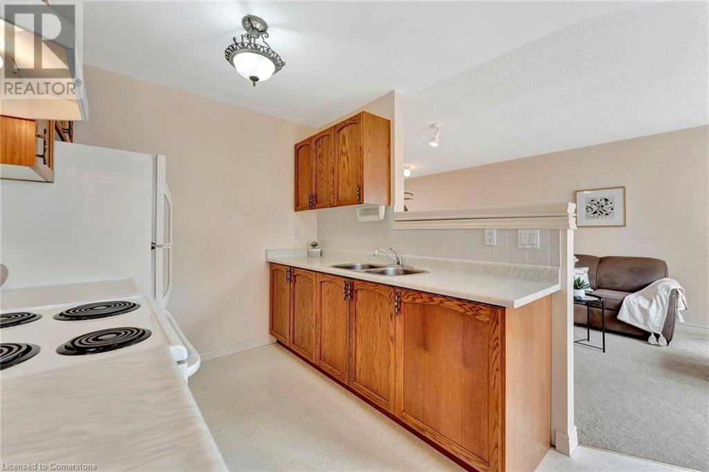 175 Fiddlers Green Road Unit# 5, Ancaster, Ontario  L9G 4X7 - Photo 13 - 40701413
