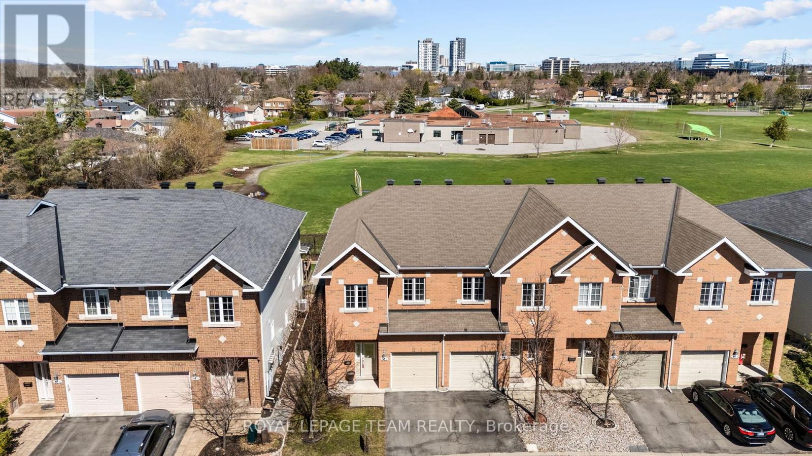 Property at 938 TOROVIN PRIVATE AVENUE image 2