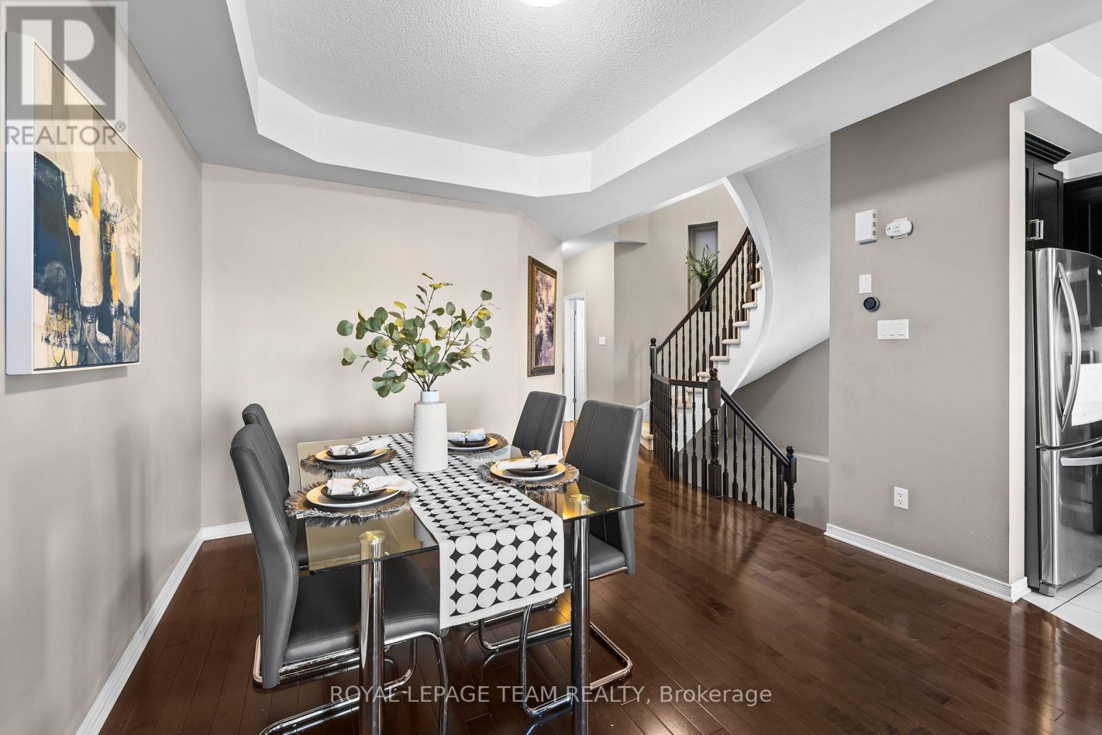 Property at 938 TOROVIN PRIVATE AVENUE image 4