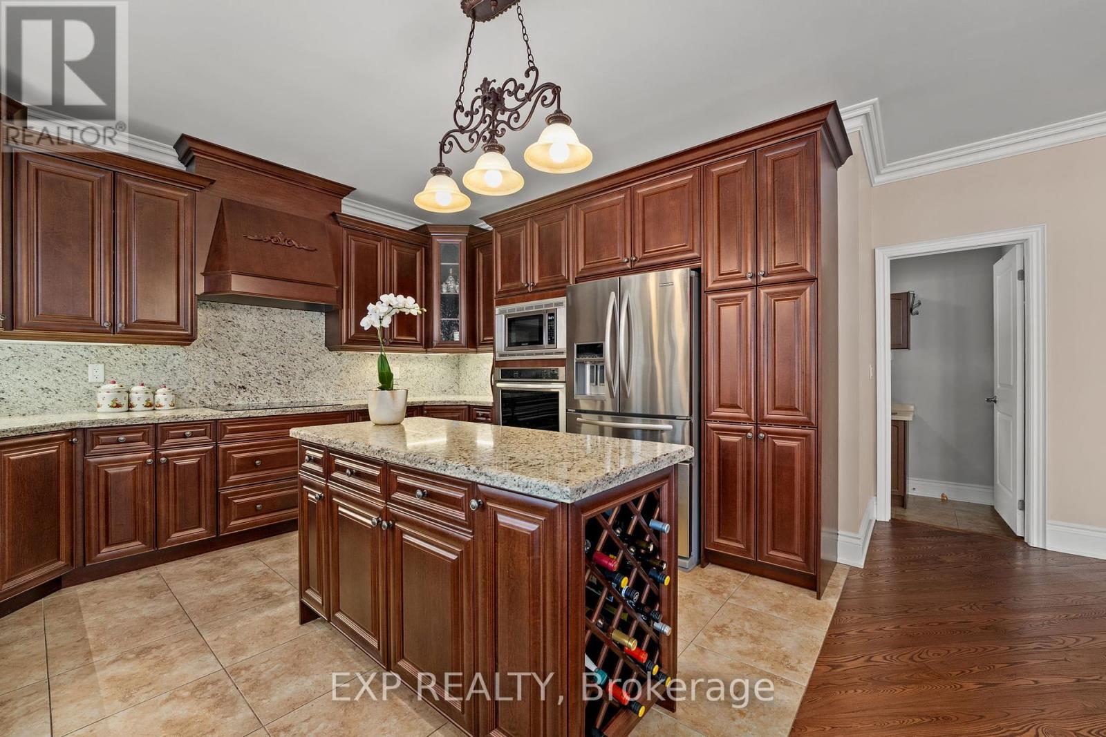 18 Wolford Court, Georgina, Ontario  L4P 0B1 - Photo 15 - N12025168