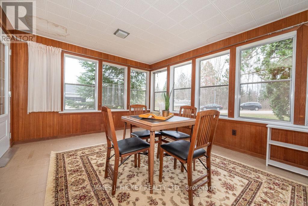62 Parkdale Avenue, Deep River, Ontario  K0J 1P0 - Photo 10 - X12121487