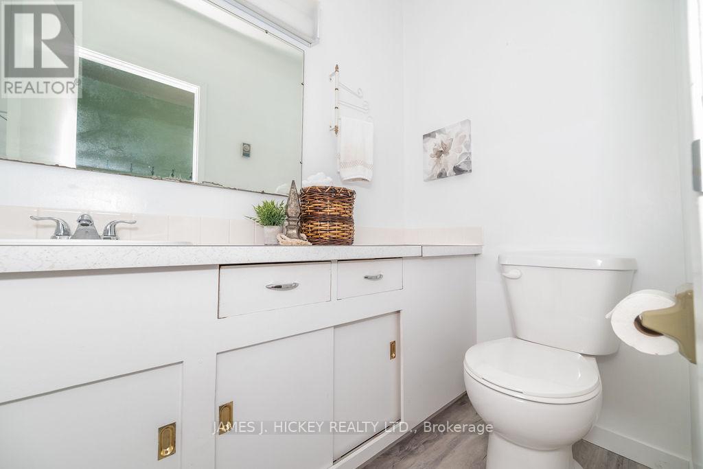 62 Parkdale Avenue, Deep River, Ontario  K0J 1P0 - Photo 22 - X12121487
