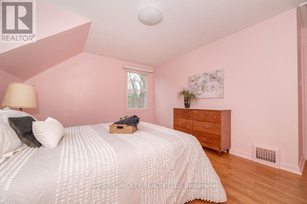 62 Parkdale Avenue, Deep River, Ontario  K0J 1P0 - Photo 26 - X12121487