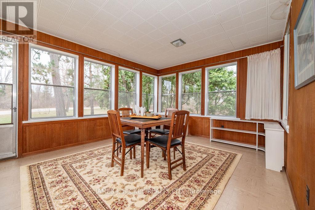 62 Parkdale Avenue, Deep River, Ontario  K0J 1P0 - Photo 8 - X12121487