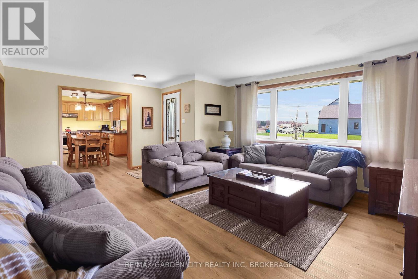 Property at 905 CANBORO ROAD image 5