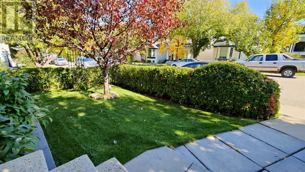 Property at 100 Hidden Green NW image 2